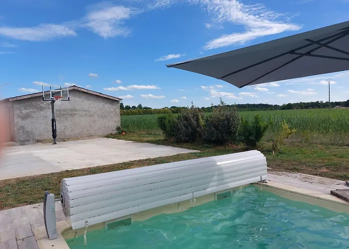 Ferienhaus Du Chateau Saint-Laurent-des-Hommes